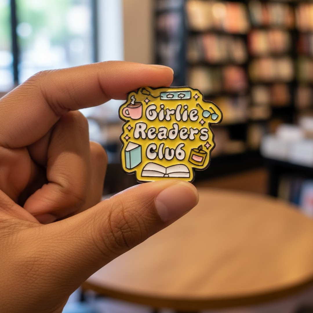 "Girlie Readers Club" Pin